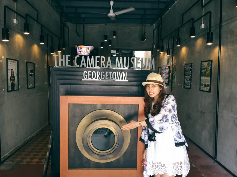 Penang - Thành phố của quá khứ, hiện tại và tương lai 18 Camera Museum còn có cả một studio cực chất dành cho các bạn trẻ muốn ghi lại những shot hình đọc đáo. Oh yeah!