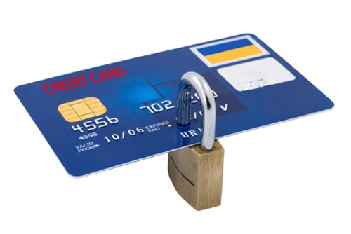 Khoá thẻ tín dụng ngay khi phát hiện giao dịch lạ